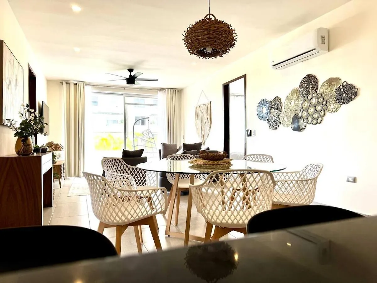 Lovely Space In Cancun Apartment