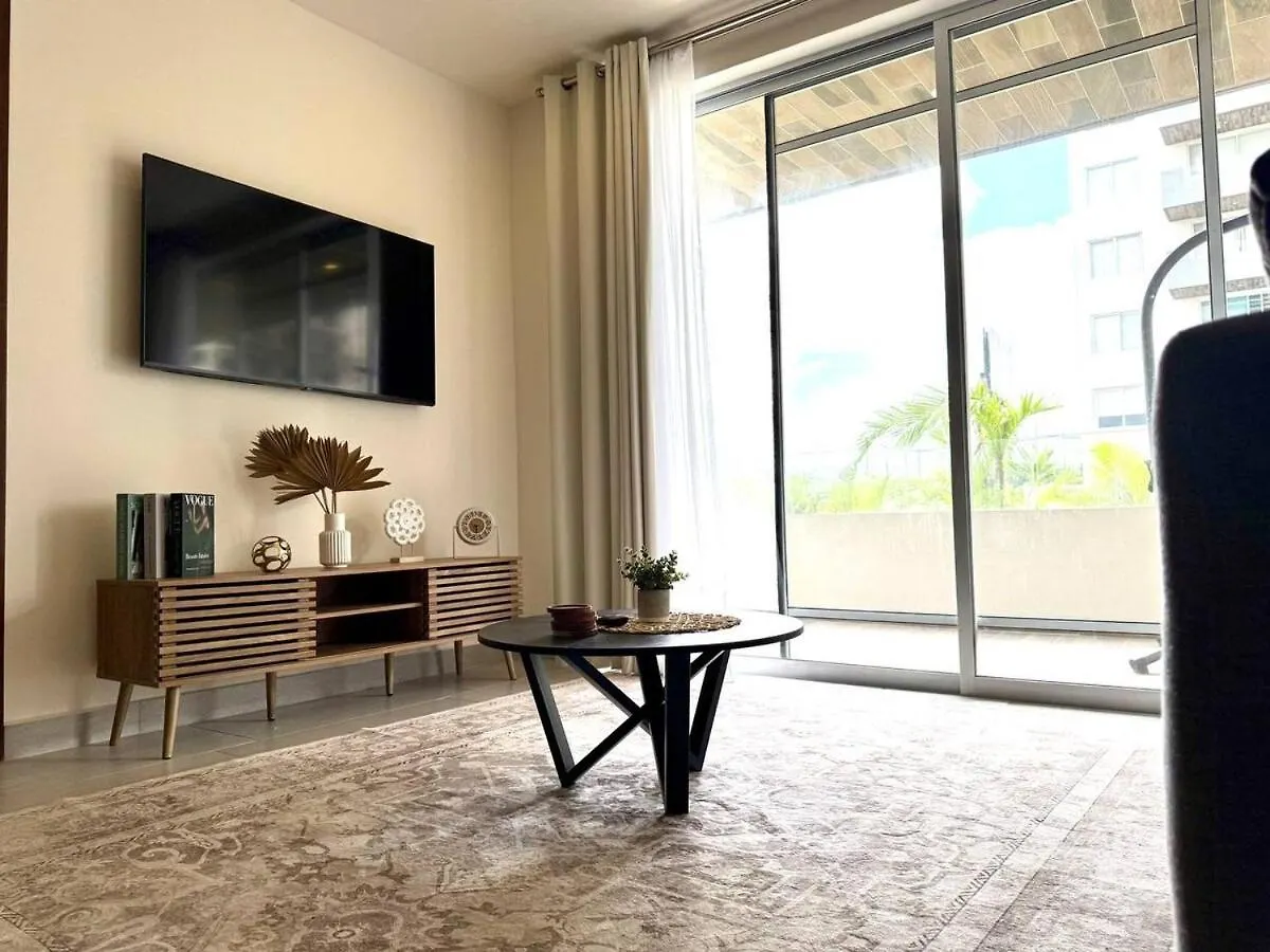 Lovely Space In Cancun Apartment