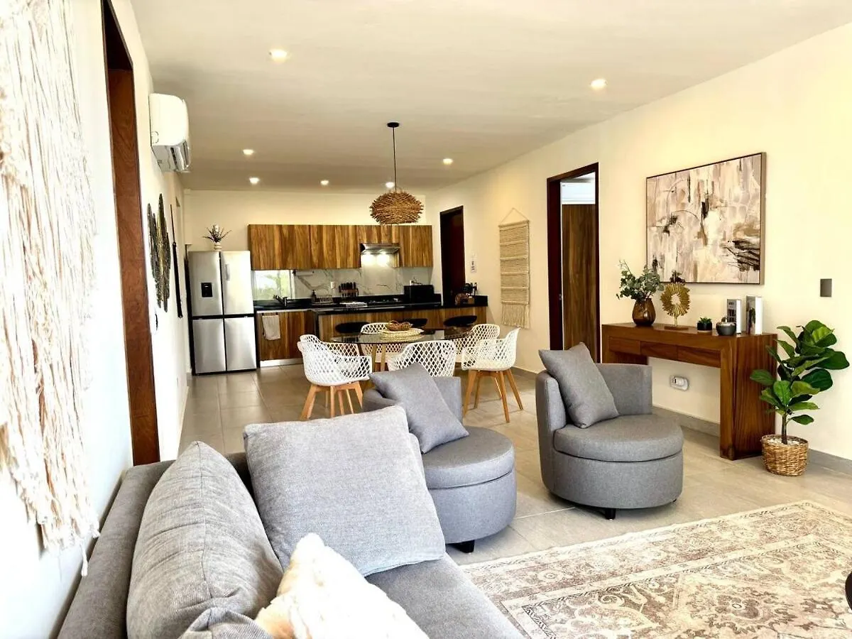 Lovely Space In Cancun Apartment