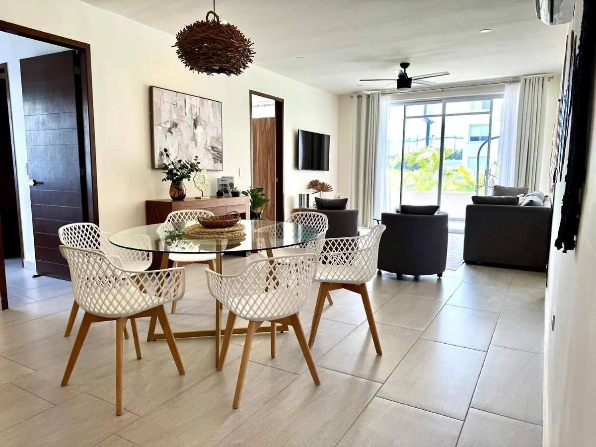 Lovely Space In Cancun Apartment